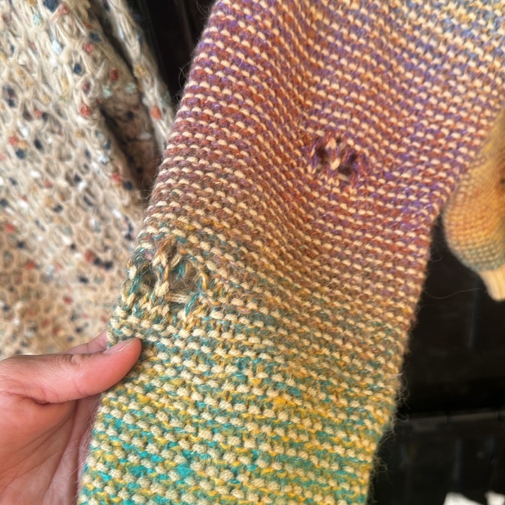 Distressed sweeter - Picture 3 of 6